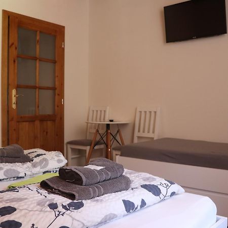 Zevluv Mlyn Hotel โนเว ฮราดี ภายนอก รูปภาพ